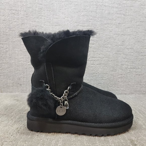 UGG Classic Mini Women's Size US 5 Black Sheepskin Chain Logo Strap Boots NEW - Picture 8 of 10